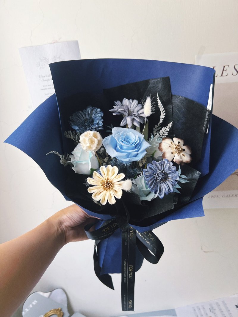 【畢業花束】flower-of-life 藍色里程碑 紳士花束 - 乾花/永生花 - 植物．花 藍色