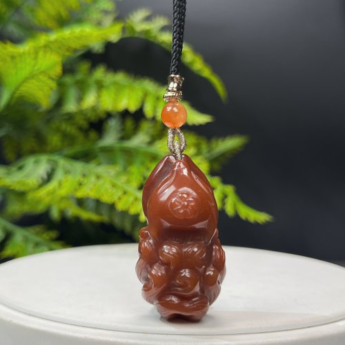 WANZAMGOK 精品紅兔毛水晶吊墜項錬濃鬱老料立體手雕趴趴九尾狐熱情幸福信心