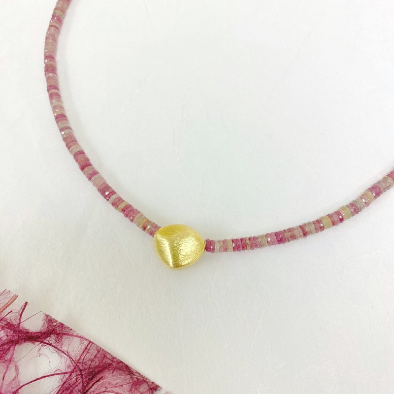 Edith & Jaz • Umba Color Sapphire Lucky Bean Silver Necklace - Gold Color - สร้อยคอ - เครื่องเพชรพลอย สีแดง