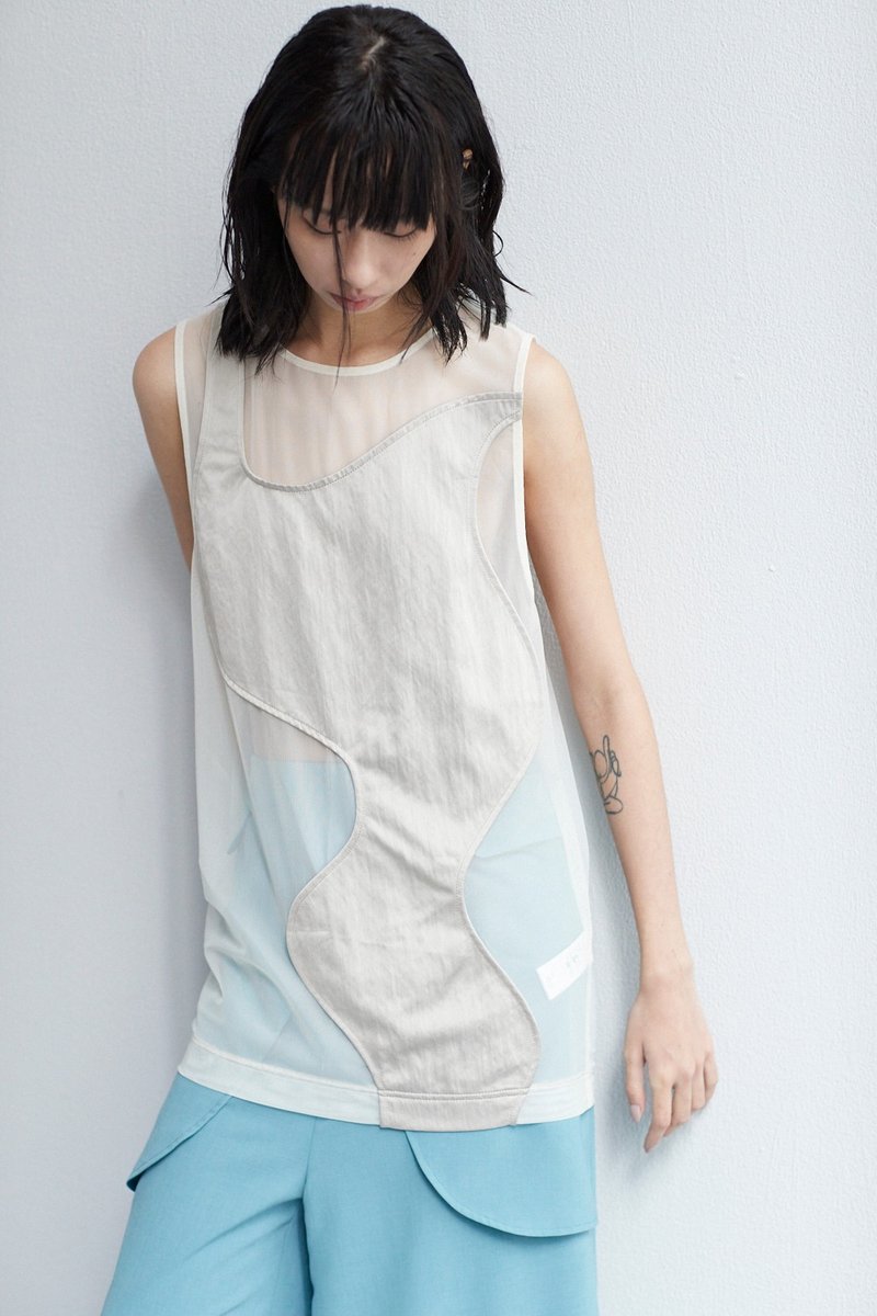 Cut-out sheer vest - เสื้อกั๊กผู้หญิง - ไฟเบอร์อื่นๆ 