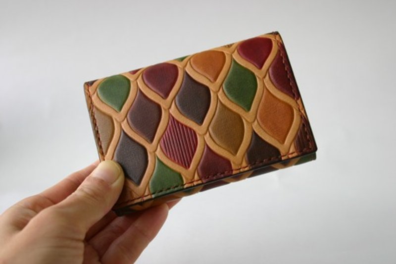 Hand-dyed and hand-stitched leather wallet Mini Coin, retro scales, right-handed - Wallets - Genuine Leather Brown