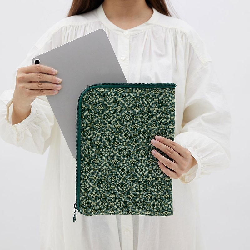 11吋iPad收納包/玻璃海棠/古董草綠 - 平板/電腦保護殼 - 棉．麻 綠色