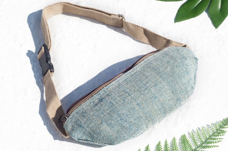 Portable Waist Bag Cotton Linen Waist Bag Handwoven Side Backpack Crossbody Bag Canvas Bag-Blue Contrast - กระเป๋าแมสเซนเจอร์ - ผ้าฝ้าย/ผ้าลินิน หลากหลายสี