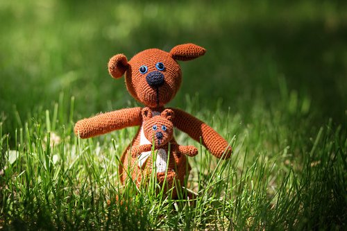 赤ちゃんとカンガルー、カンガルーかぎ針編み、カンガルーニット、母の