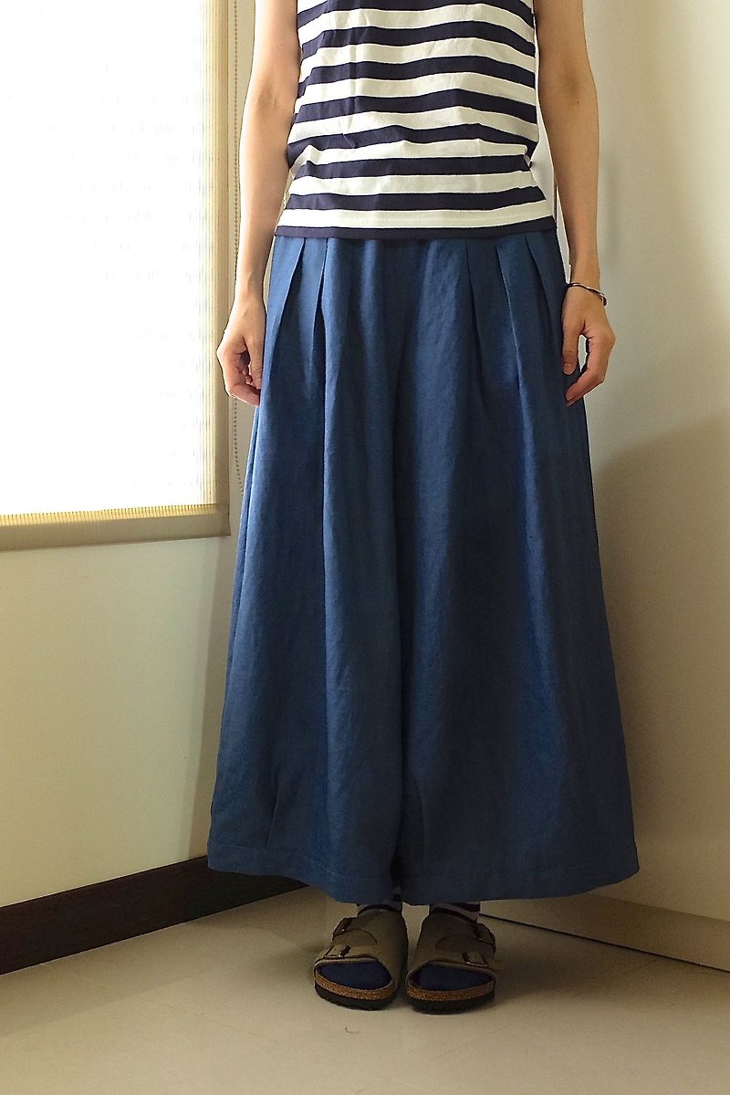 Everyday hand-made clothes playful girl blue pleated wide pants linen - กางเกงขายาว - ผ้าฝ้าย/ผ้าลินิน สีน้ำเงิน