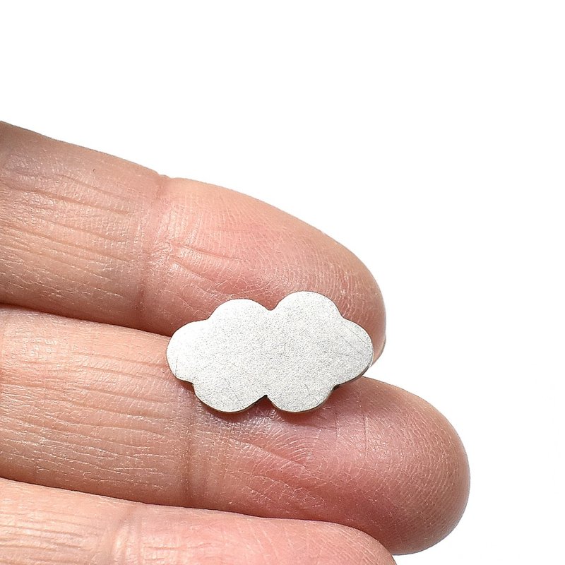 cloud silver pin brooch - เข็มกลัด - เงิน สีเงิน