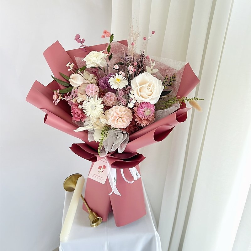Gratitude Everlasting Carnation Bouquet - Dried Flowers & Bouquets - Plants & Flowers 