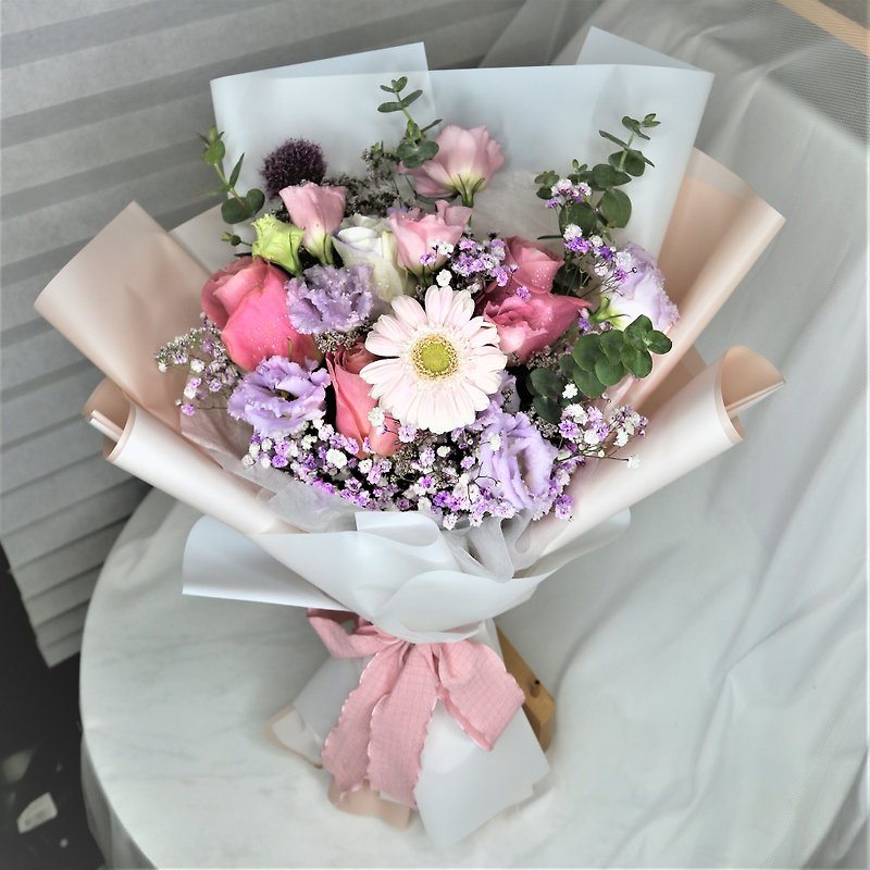 Fantasy Pastel | Confession Bouquet - Plants & Floral Arrangement - Plants & Flowers Pink