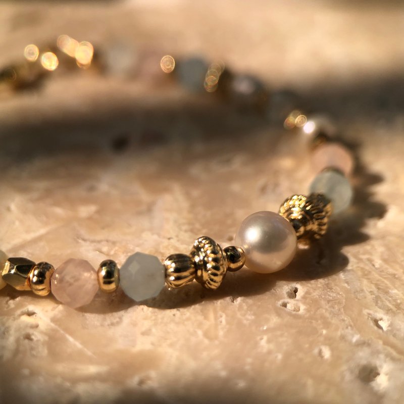 [April・Hydrangea] Lovers’ Message| Stone Bracelet Length Adjustable Crystal Bracelet - สร้อยข้อมือ - เครื่องเพชรพลอย สึชมพู