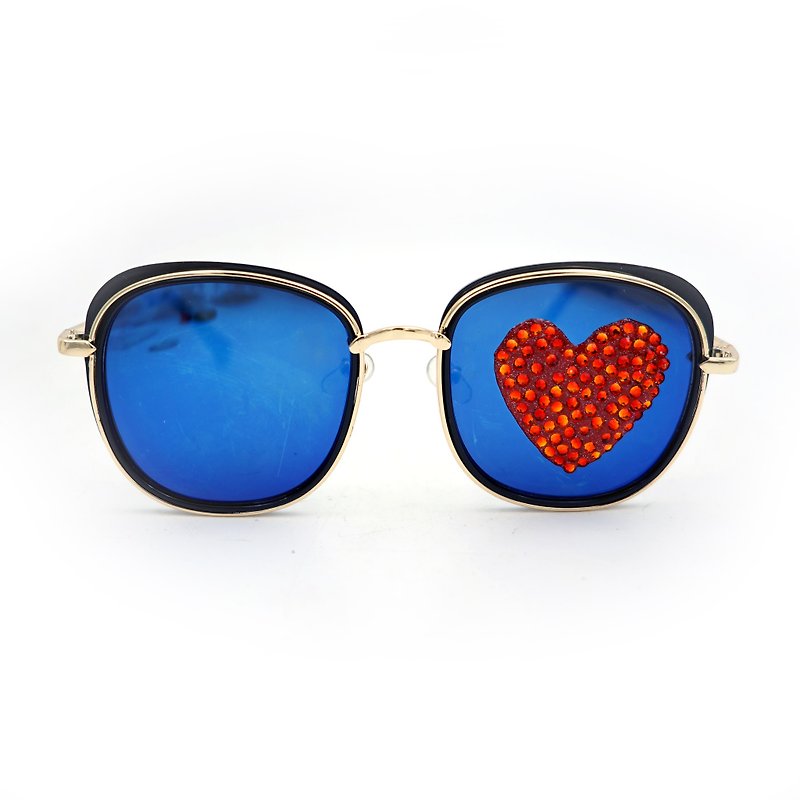 [Cupid Series] Anti-UV blue coated sunglasses embellished with red heart-shaped Swarovski crystal decoration - กรอบแว่นตา - โลหะ สีใส