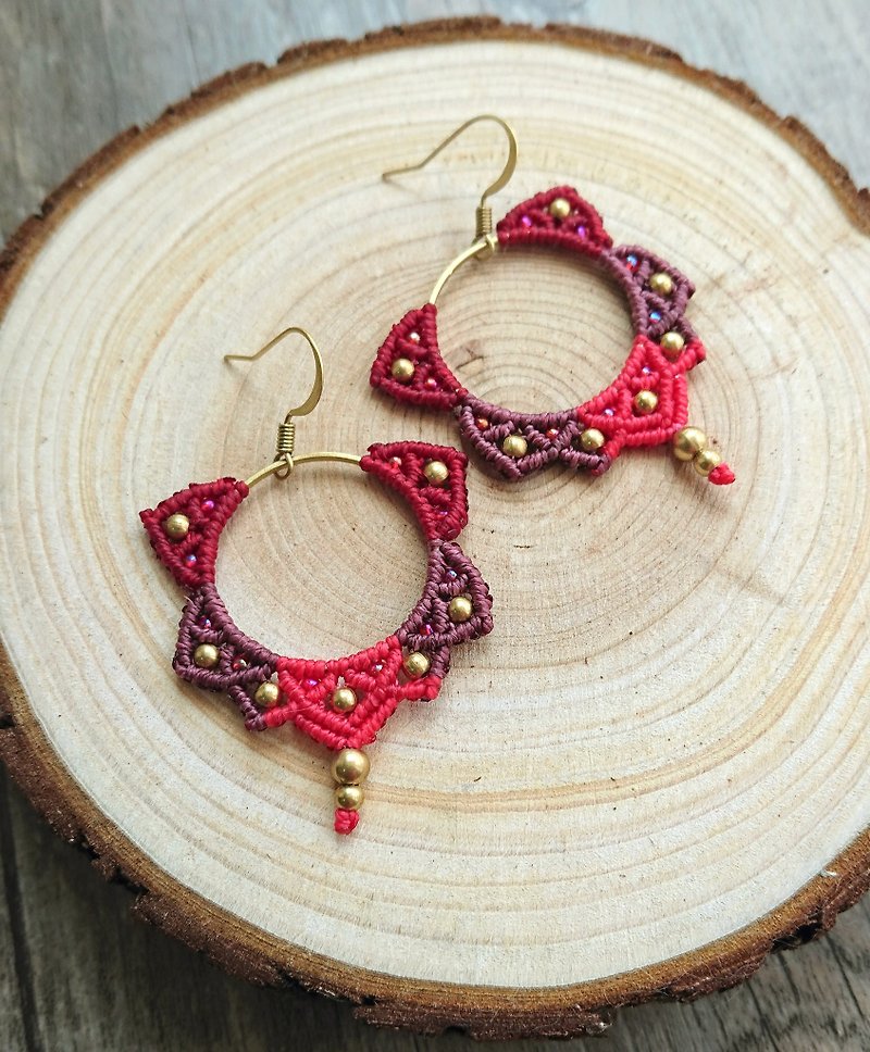 Misssheep-A102 - Bohemian Ethnic Style South American Waving Weaving Earrings (Ear Hook / Ear Clip) - ต่างหู - วัสดุอื่นๆ สีแดง