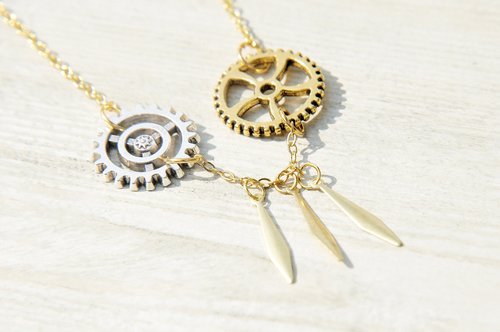 Valentine / geometric wind / mouth blown glass stripes French Bronze ossicular chain necklace short chain length chaining - style GEAR