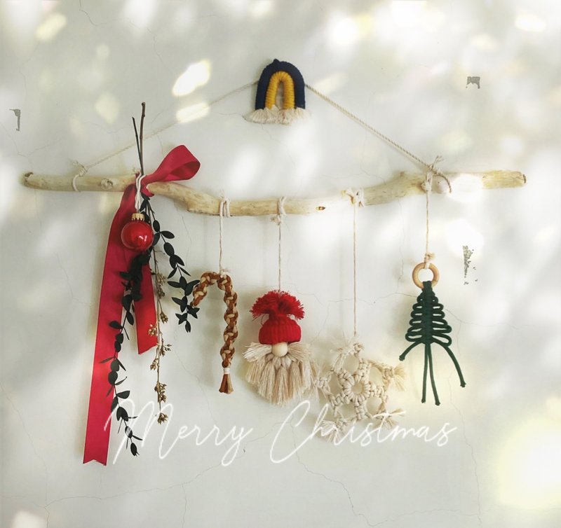Braided Christmas Ornaments Santa Claus Driftwood Christmas Ornaments - เย็บปักถักร้อย/ใยขนแกะ/ผ้า - ผ้าฝ้าย/ผ้าลินิน 