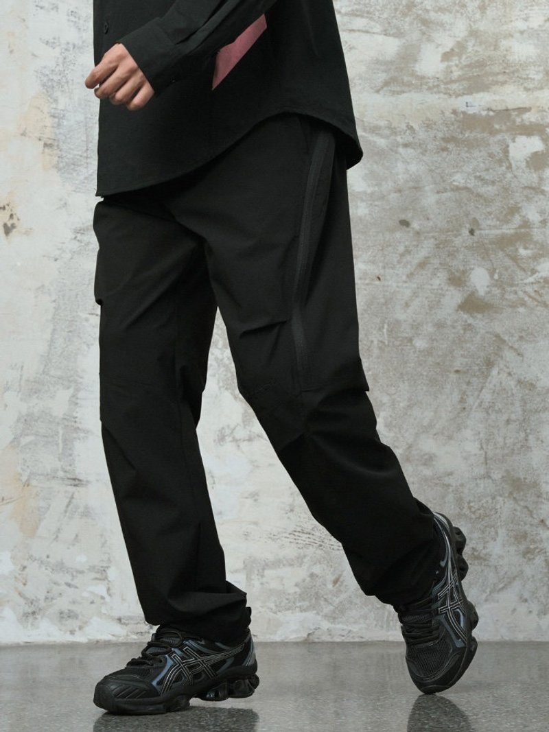 Reverse Structured Functional Slim Fit Zipper Pants for Outdoor Sports, Quick-Drying Casual Trousers - กางเกงขายาว - วัสดุอื่นๆ สีดำ