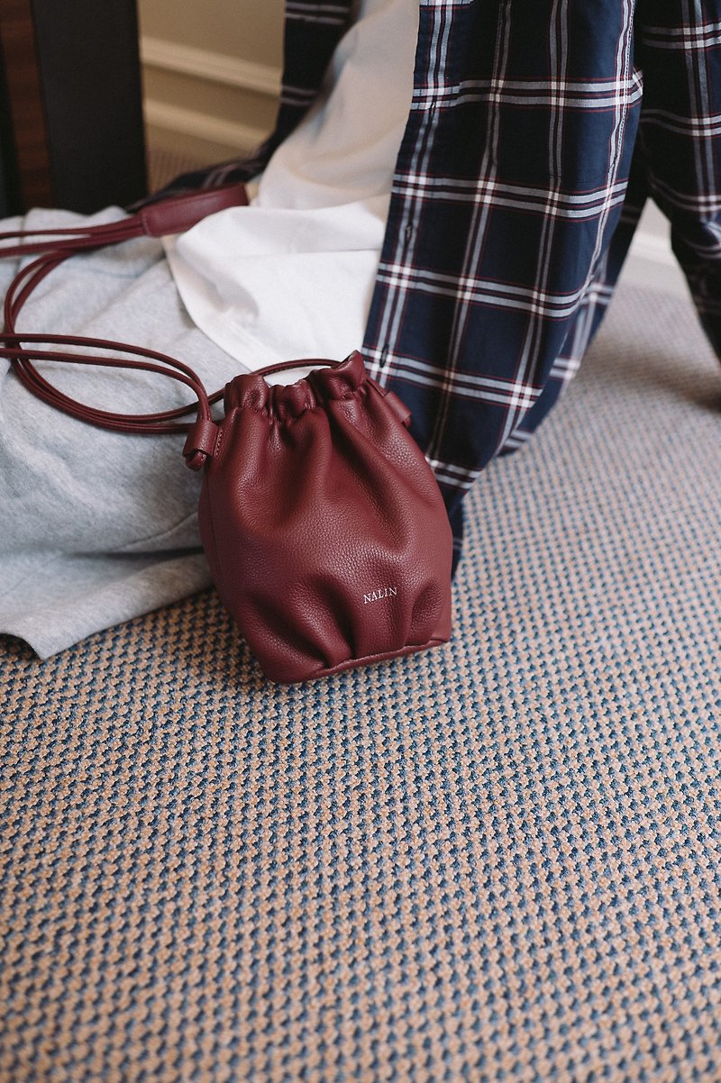 VASE Bag in Wine - Other - Genuine Leather Red