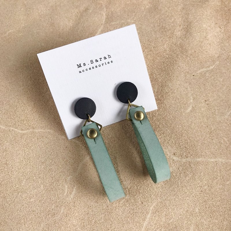 Leather earrings _ round ribbon No. 1 work _ dark blue with mint green (can be modified) - ต่างหู - หนังแท้ สีเขียว