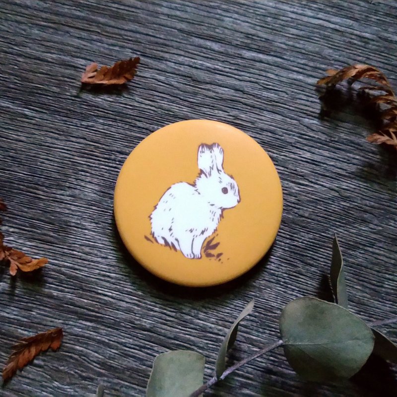 Badge - Rabbit (yellow background) - เข็มกลัด/พิน - โลหะ สีเหลือง