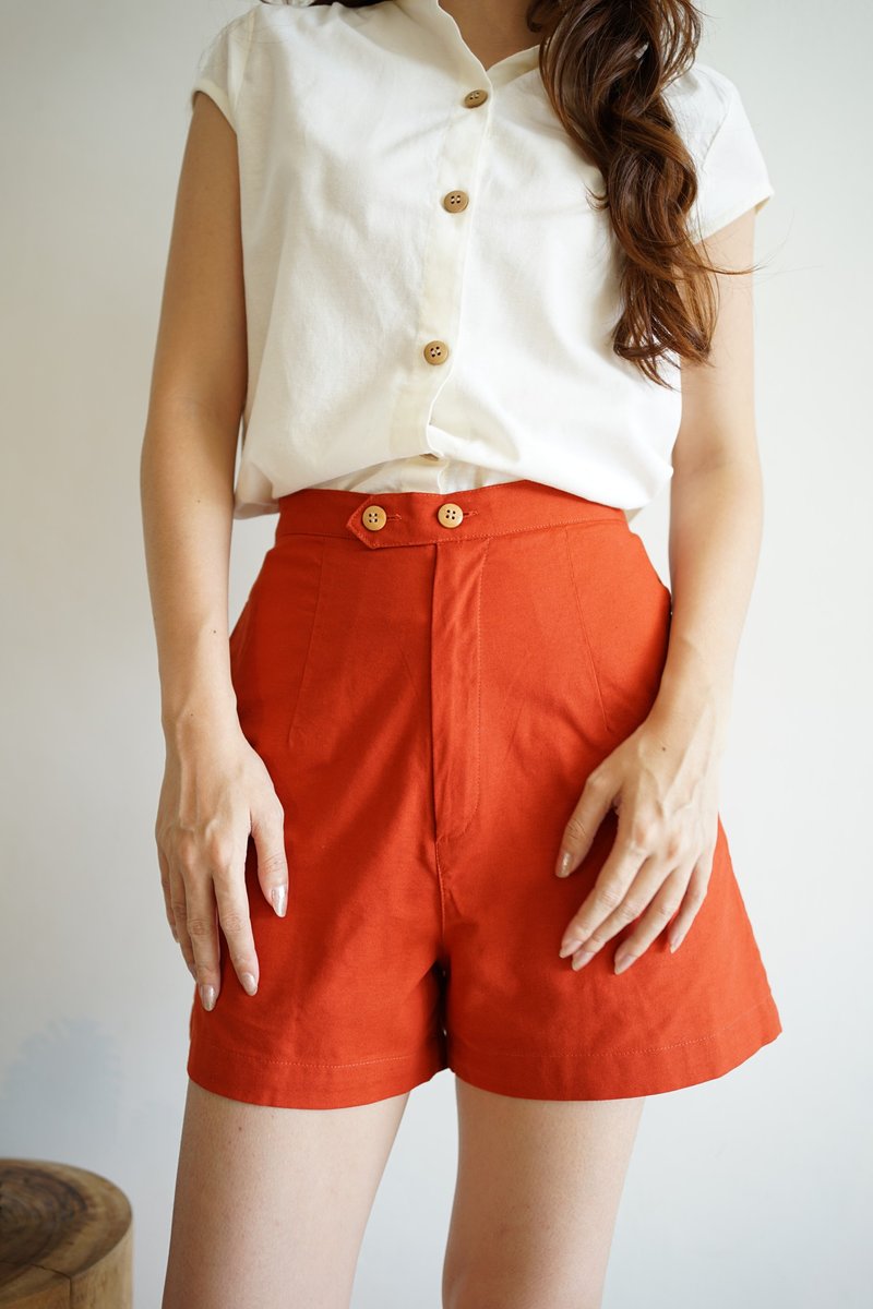 MANOW - cotton high waist shorts  (red) - กางเกงขาสั้น - ผ้าฝ้าย/ผ้าลินิน สีแดง