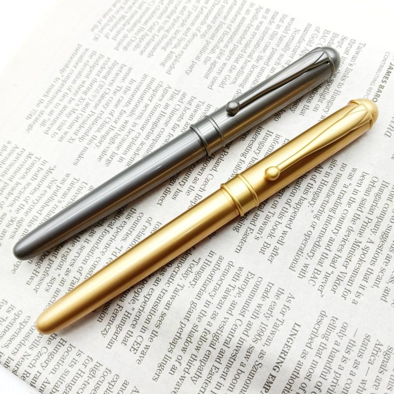 金屬 沙金 槍色 雲彩 鋼筆 德國筆尖  附筆盒 進口墨水 虎之鶴 - 鋼筆 - 其他金屬 