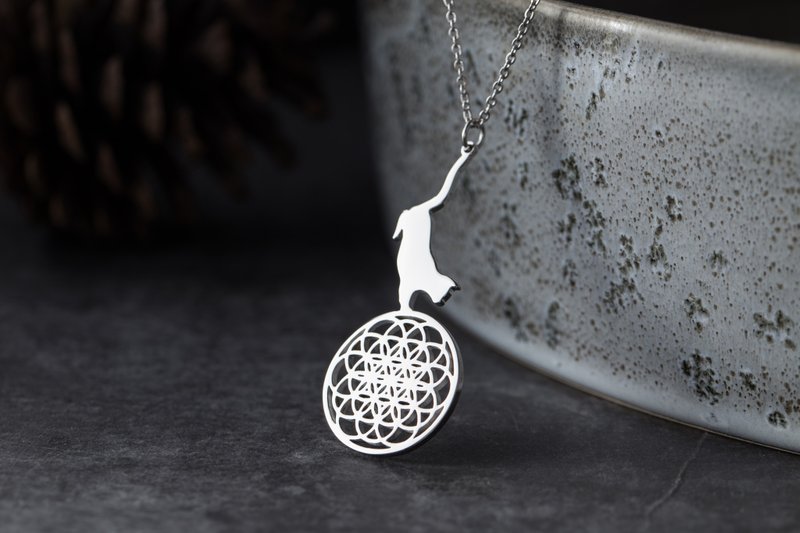 Symbol of life and the universe ~ Cat and Flower of Life Necklace Anti-allergic - Necklaces - Stainless Steel Silver