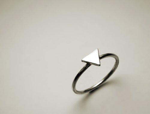 拓銀手創銀飾 抽象三角形銀戒指