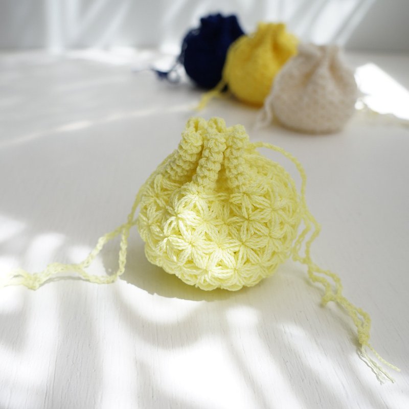 Ba-ba handmade  Crochet Drawstring mini-mini-mini bag  No.KPPPR7 - กระเป๋าเครื่องสำอาง - วัสดุอื่นๆ สีเหลือง