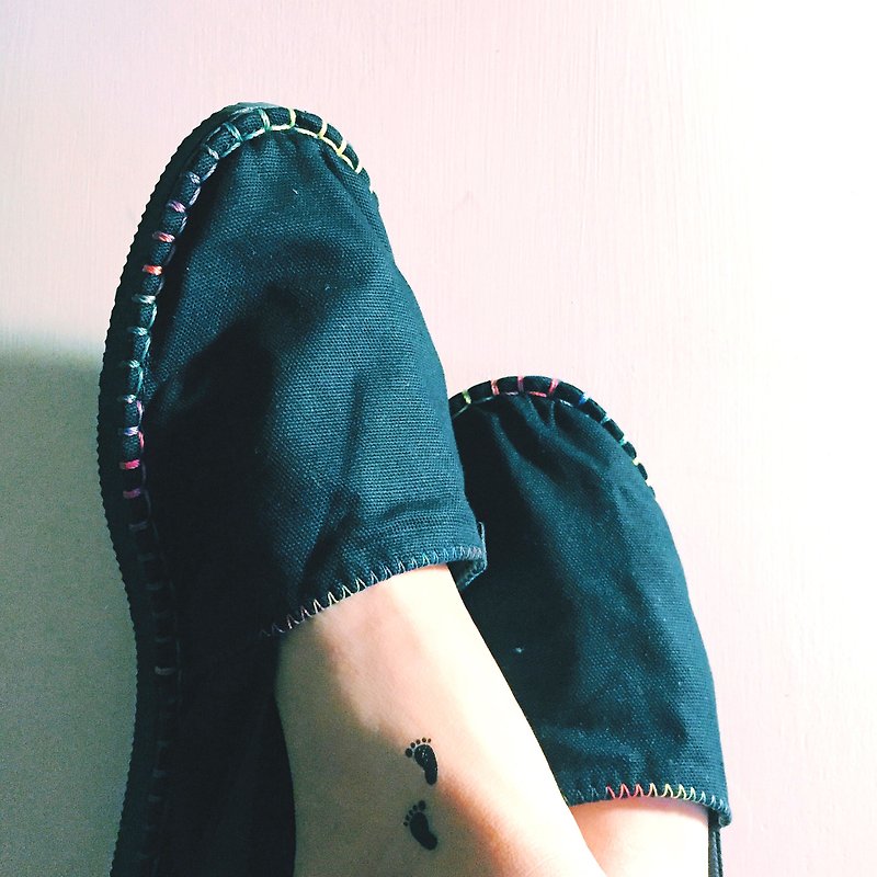 Small Footprint Temporary Fake Tattoo Sticker (Set of 4) - OhMyTat - สติ๊กเกอร์แทททู - กระดาษ สีดำ
