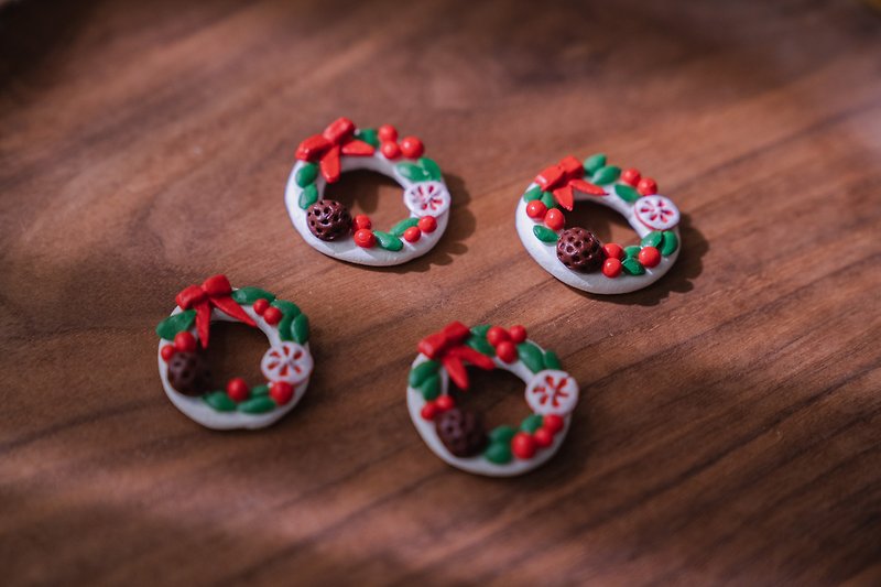 [Christmas gift box] Magnet fridge magnets | Christmas style wreath wreath | Original handmade - Magnets - Clay 