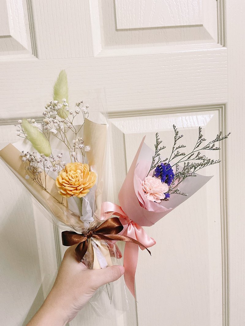 The main flower color is free to choose dry flower bouquet 9 colors optional Mother's Day Valentine's Day - ช่อดอกไม้แห้ง - พืช/ดอกไม้ สึชมพู