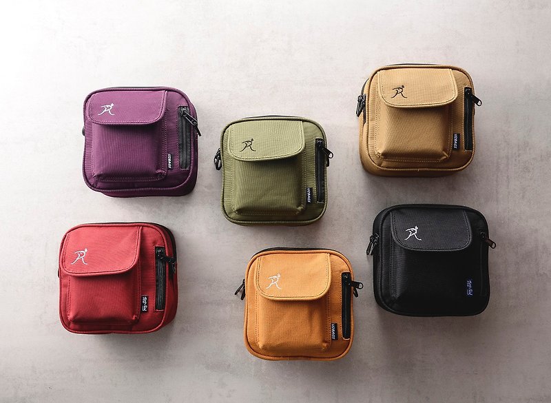Street side backpack oblique backpack travel bag small bag men and women wear daily gift recommendation SYE - กระเป๋าแมสเซนเจอร์ - ไฟเบอร์อื่นๆ สีกากี