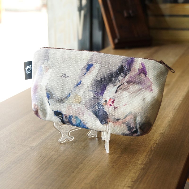 Watercolor Illustrated Pencil Bag / Cosmetic Bag <Cat Lazy> - กระเป๋าเครื่องสำอาง - วัสดุอื่นๆ สีเทา