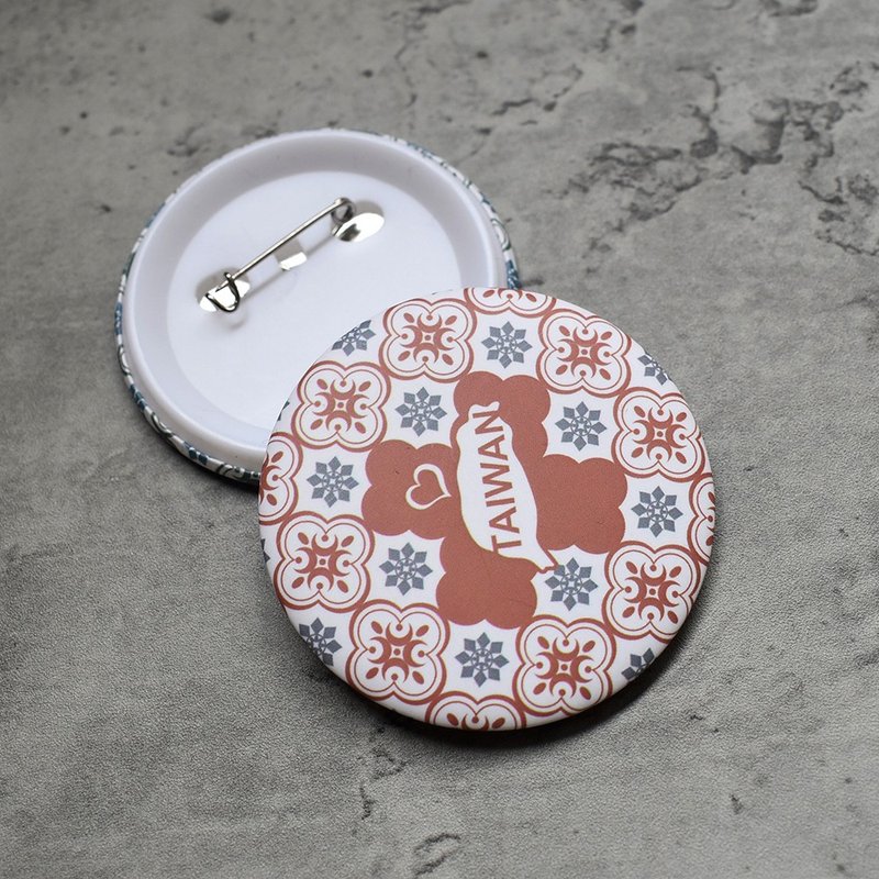 【桐鹿】海棠台灣 胸章/徽章_愛台灣 - 徽章/別針 - 塑膠 紅色