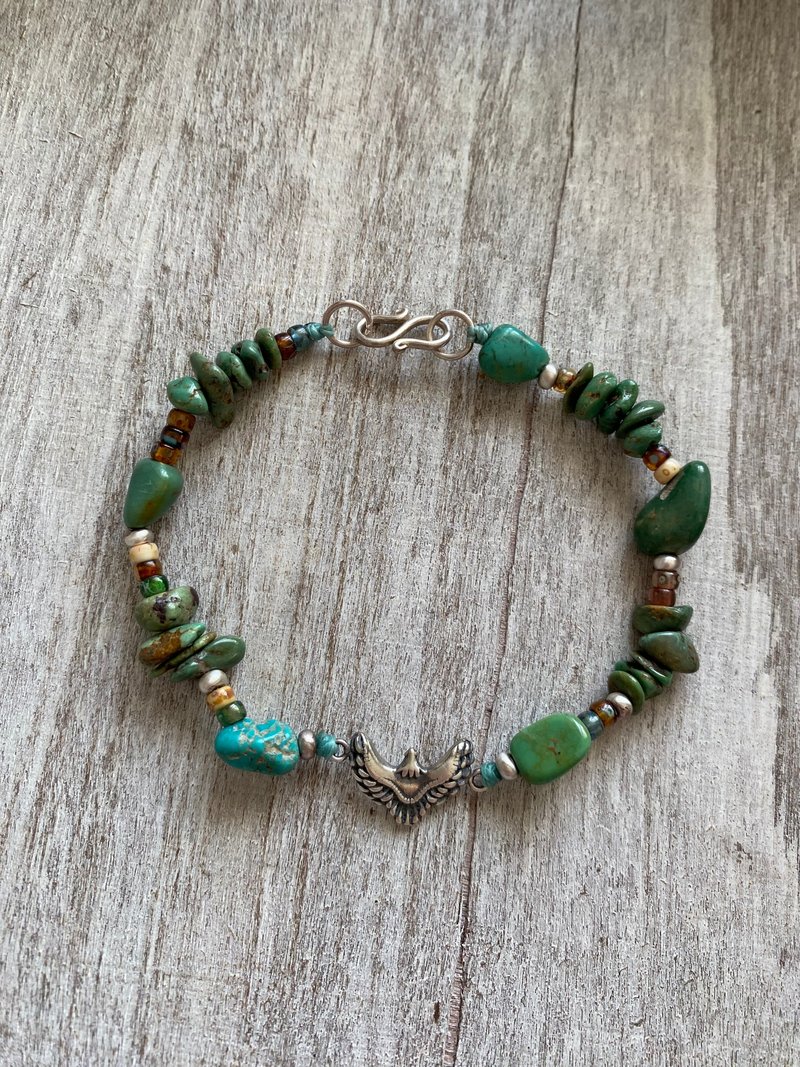 自由飛翔的老鷹 綠松石925純銀手鍊 捷克琉璃珠 - 手鍊/手環 - 石頭 綠色