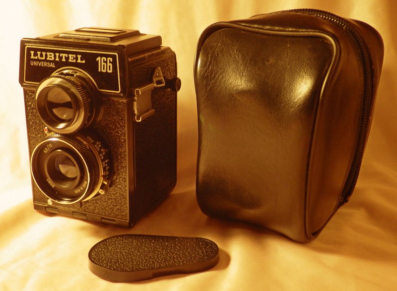 LUBITEL-166 通用相機 6x6+6x4.5cm LOMO 中片幅俄羅斯祿萊 1987 - 相機/拍立得/底片相機 - 其他材質 