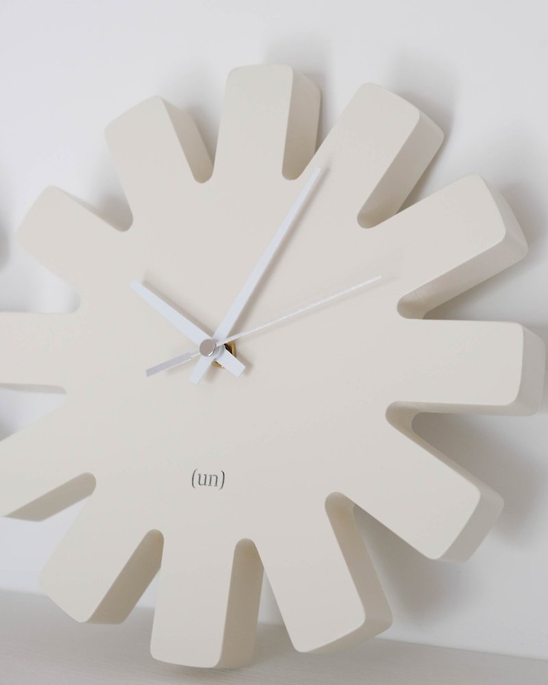 The Sirius wall clock (Cream white) - นาฬิกา - ไม้ ขาว