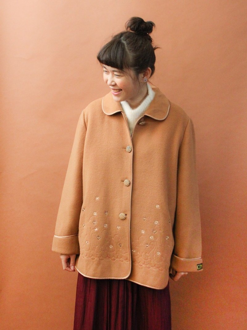 ヴィンテージ韓国の秋と冬のかわいい小さな花刺繍オレンジルーズウールニーコートコート - ジャケット - ウール オレンジ
