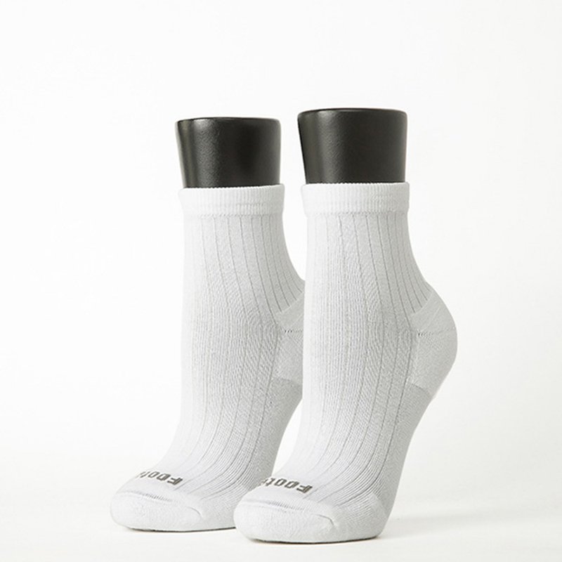 【FOOTER】Retro straight line micromolecular thin socks-white (women's socks/M) - Socks - Cotton & Hemp White