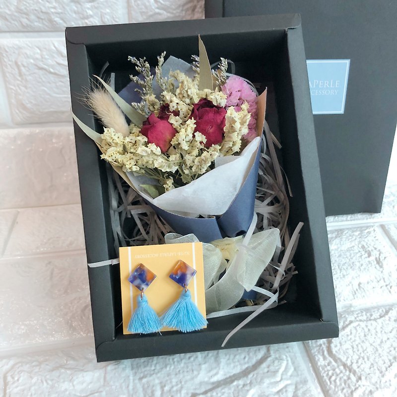 Blue Mother's Day Preserved Flower Gift Box Earrings Birthday - Earrings & Clip-ons - Thread Blue