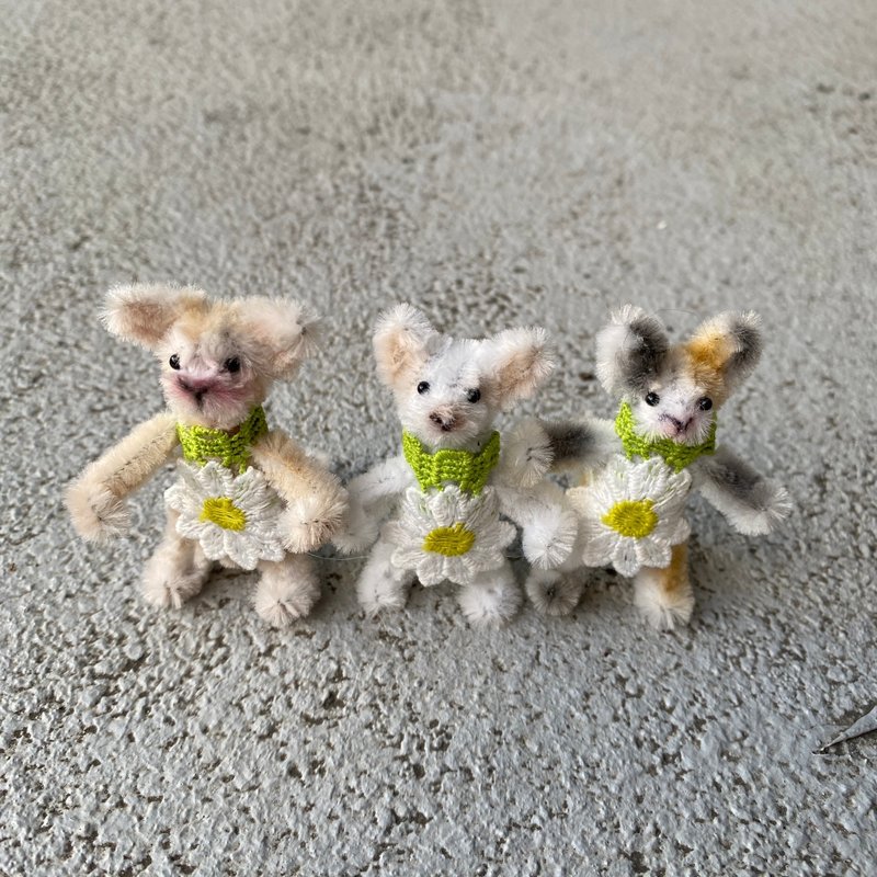 Three kittens 5.5cm-hair root twist stick handmade/dirty cute stray zoo/モールアート - Stuffed Dolls & Figurines - Other Man-Made Fibers White