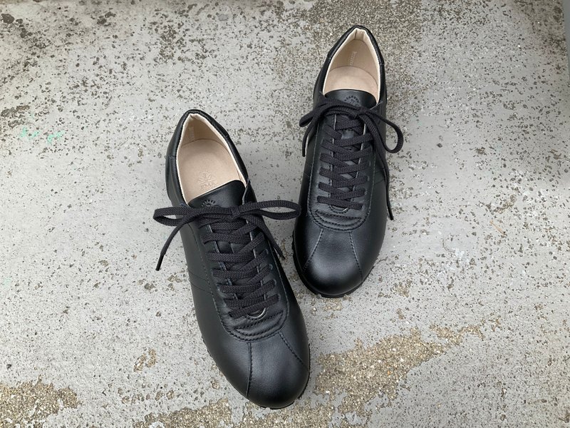 毎日使える定番ブラック/シンプルで合わせやすいレザースニーカー - 女休閒鞋/帆布鞋 - 真皮 黑色
