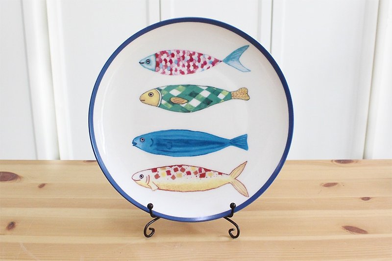 8-inch porcelain plate - fish / fish on the plate / fun / cute / microwave / through SGS - จานเล็ก - เครื่องลายคราม สีน้ำเงิน