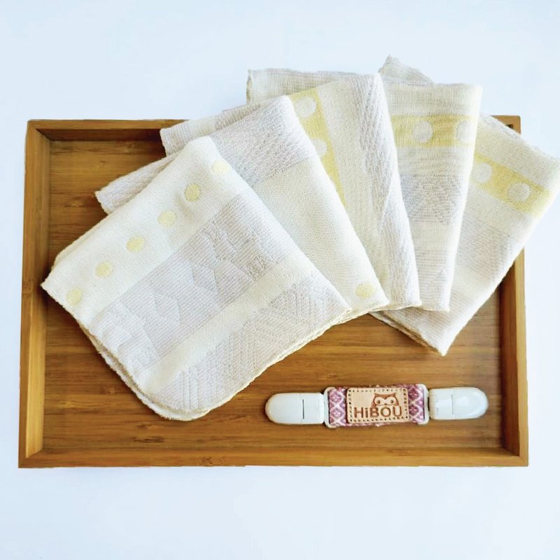 Value Set: 4-Layer Gauze Universal Handkerchiefs (2 pcs) + Jacquard Universal Clip (1 pc) - Gauze Cloth, Gauze Handkerchief - ผ้าเช็ดหน้า - ผ้าฝ้าย/ผ้าลินิน 