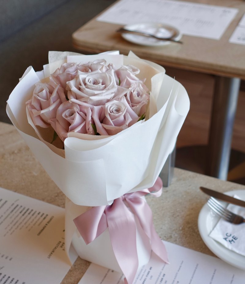 White Valentine's Day rose bouquet Korean style bouquet birthday bouquet girlfriend gift proposal bouquet - Plants - Plants & Flowers Gray