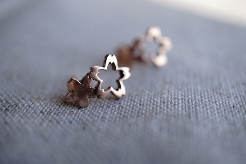 桜ピアス　141 - 耳環/耳夾/耳骨夾 - 其他金屬 銀色