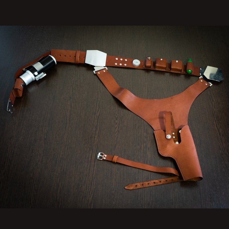 Han Solo Leather Belt with Holster, Power Cells, Gas Cartridge, Droid Caller - Items for Display - Other Materials Brown