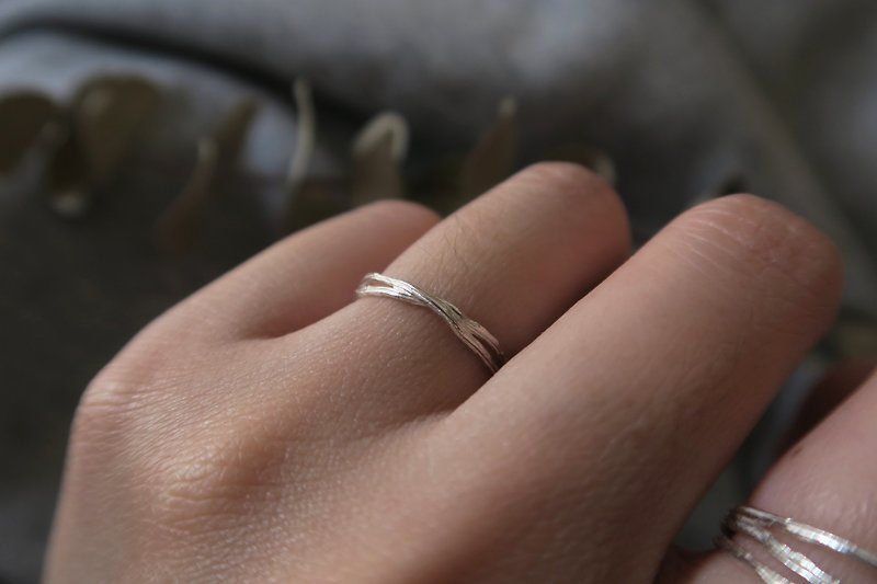 獨家 森林系 925純銀  輕水藤 戒指 免費送禮包裝 - 戒指 - 純銀 灰色