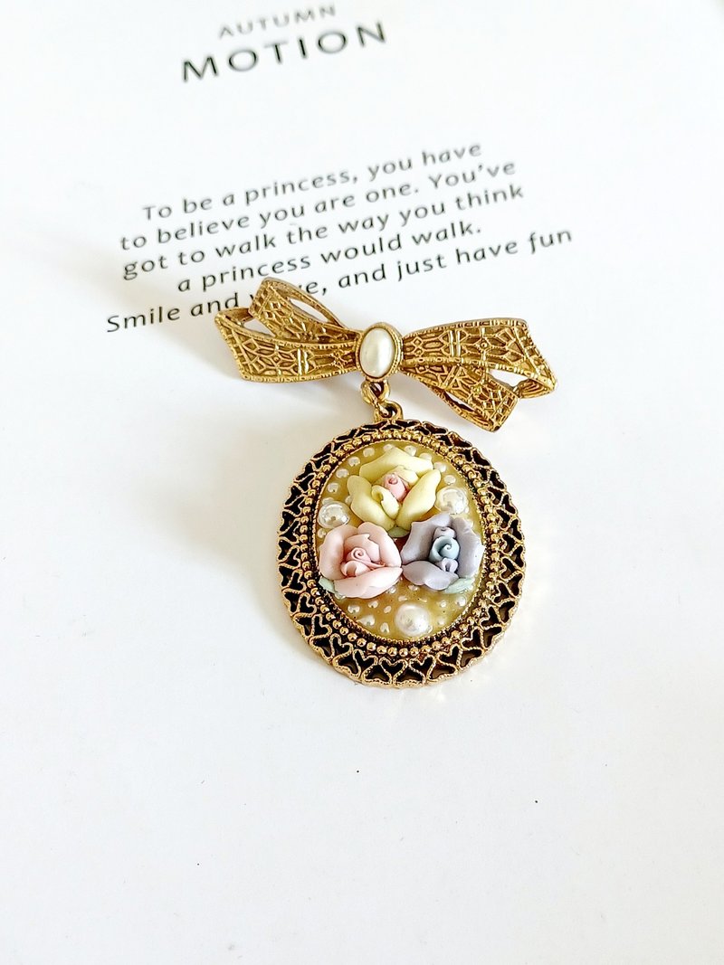 vintage jewelry 1928 古典三色玫瑰 垂墜徽章 別針 胸針 - 胸針 - 其他金屬 