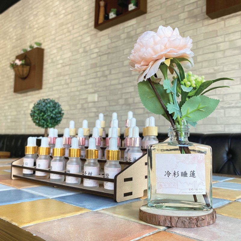 [Scented Path] Special home diffuser of fir and water lily 100ml (10ml of sweet orange essential oil is included) - น้ำหอม - แก้ว สีใส