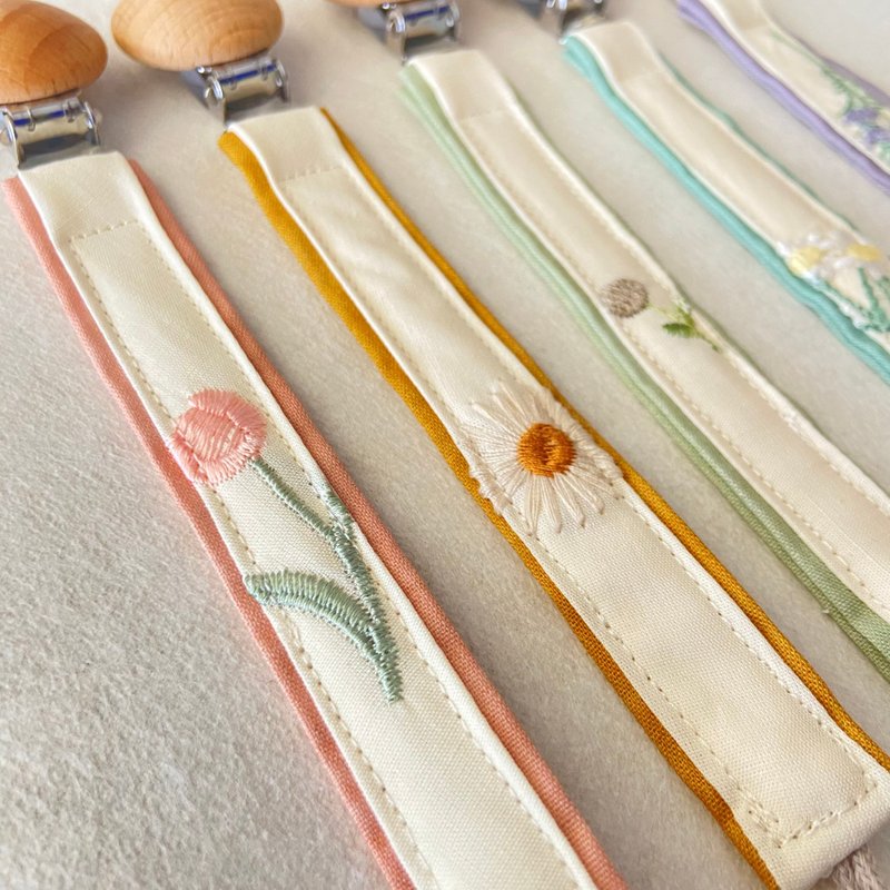 櫸木夾刺繡奶嘴鏈 長、短版 - 其他 - 棉．麻 多色