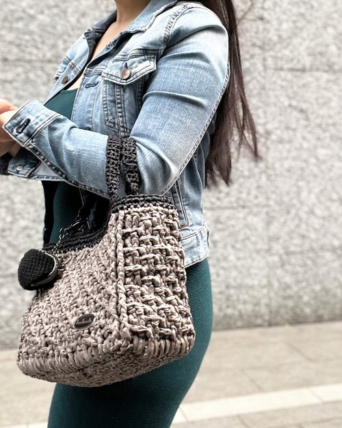 ライトグレー 編み込みハンドバッグ レザーバッグ マイクロ（ネイビー/ライトグレー）｜TOD'S(トッズ